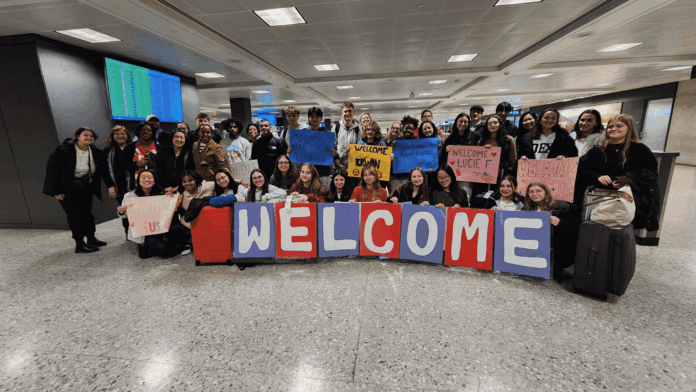 Montgomery County students participate in a pen pal exchange ahead of the 2026 trend