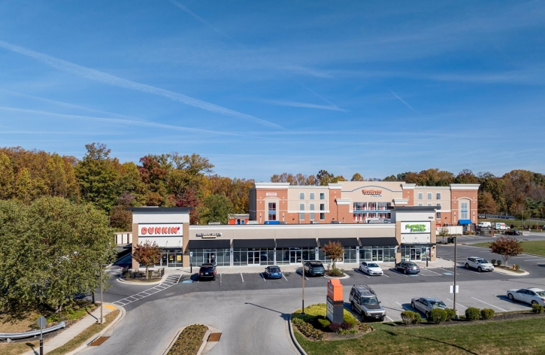 Current tenants of Red Run Station in Owings Mills include Bubbakoo’s Burritos, Looks Nail Spa, Baltimore Smiles, and Dunkin’. Photo credit: Hill Management Services.